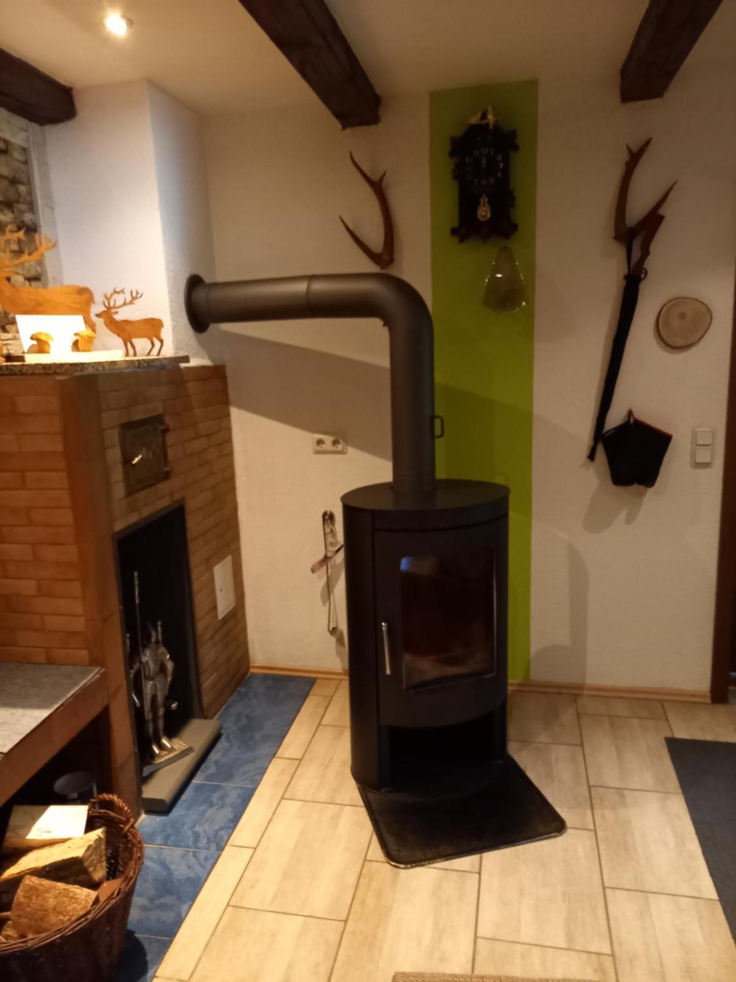 Monteur- Und Ferienwohnung Waldrauschen Fehrenbach Dış mekan fotoğraf