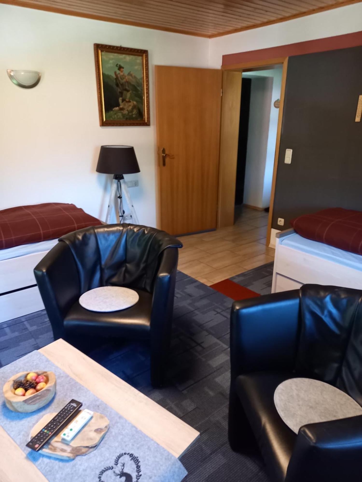 Monteur- Und Ferienwohnung Waldrauschen Fehrenbach Dış mekan fotoğraf
