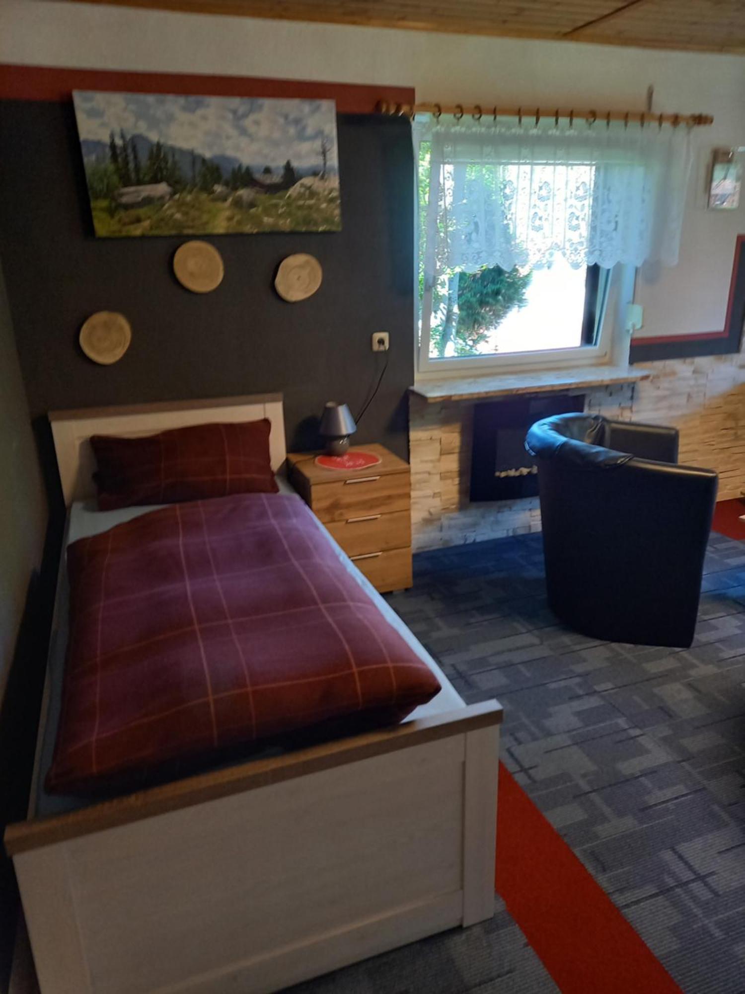 Monteur- Und Ferienwohnung Waldrauschen Fehrenbach Dış mekan fotoğraf