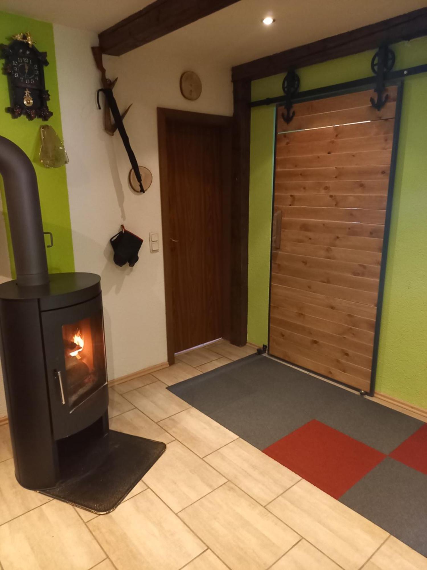 Monteur- Und Ferienwohnung Waldrauschen Fehrenbach Oda fotoğraf